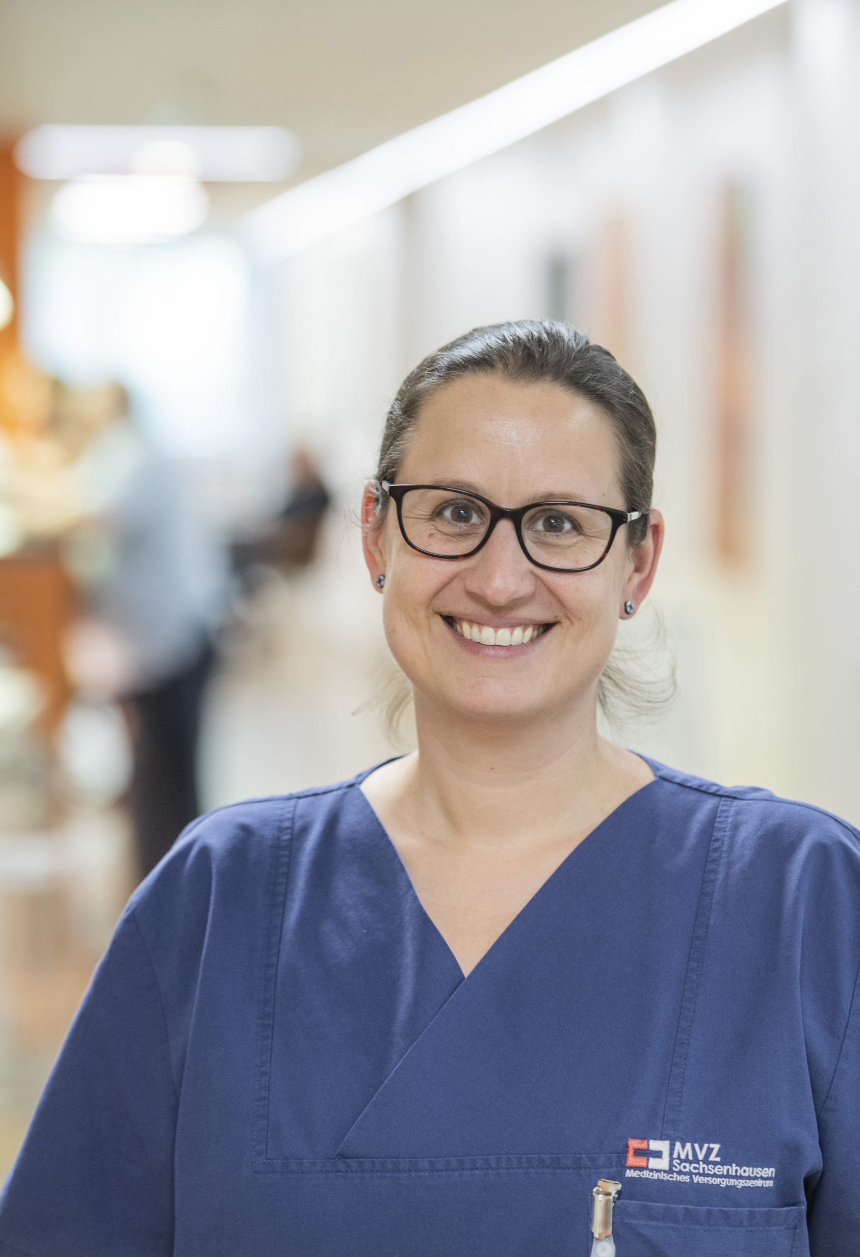 Dr. med. Lena Powell